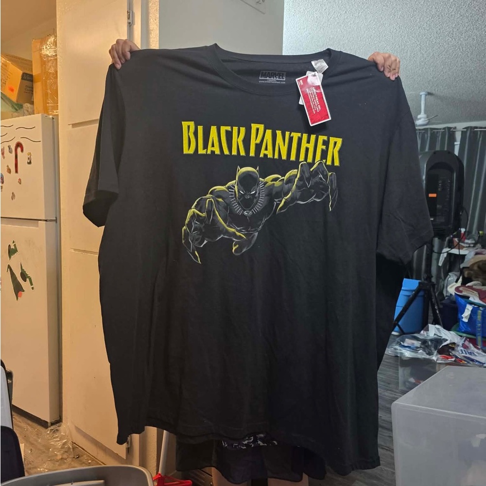 Marvel Black Panther Tee - Black and Yellow